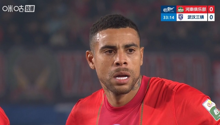 AG体育app下载-大为震撼！方镜淇手指错位+队医现场复位，古斯塔沃直接看呆了！